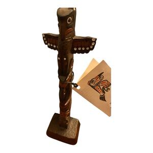NWT Vintage BOMA Hand Painted Totem Pole Carving -